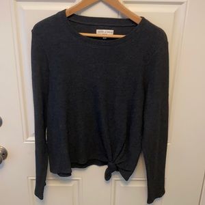 Front tie thermal top